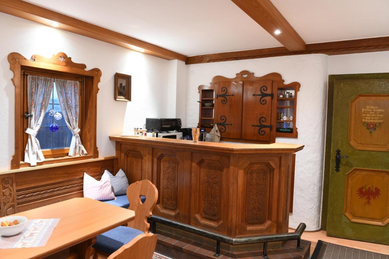 Holzschnitzers Appartements Ehrwald Eksteriør billede
