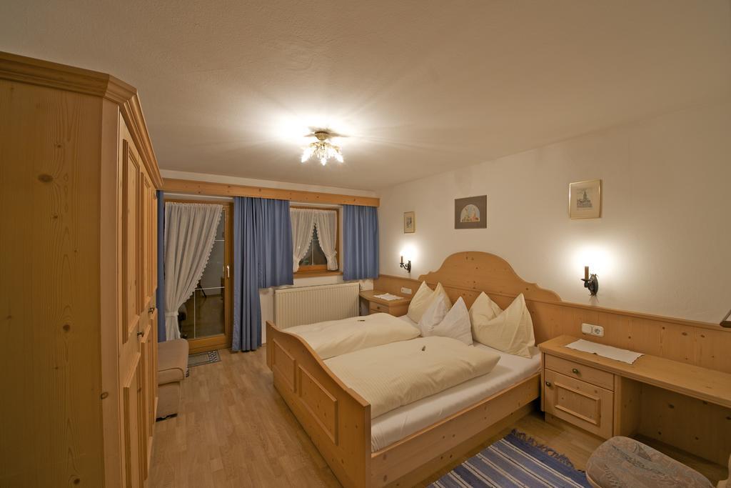 Holzschnitzers Appartements Ehrwald Eksteriør billede