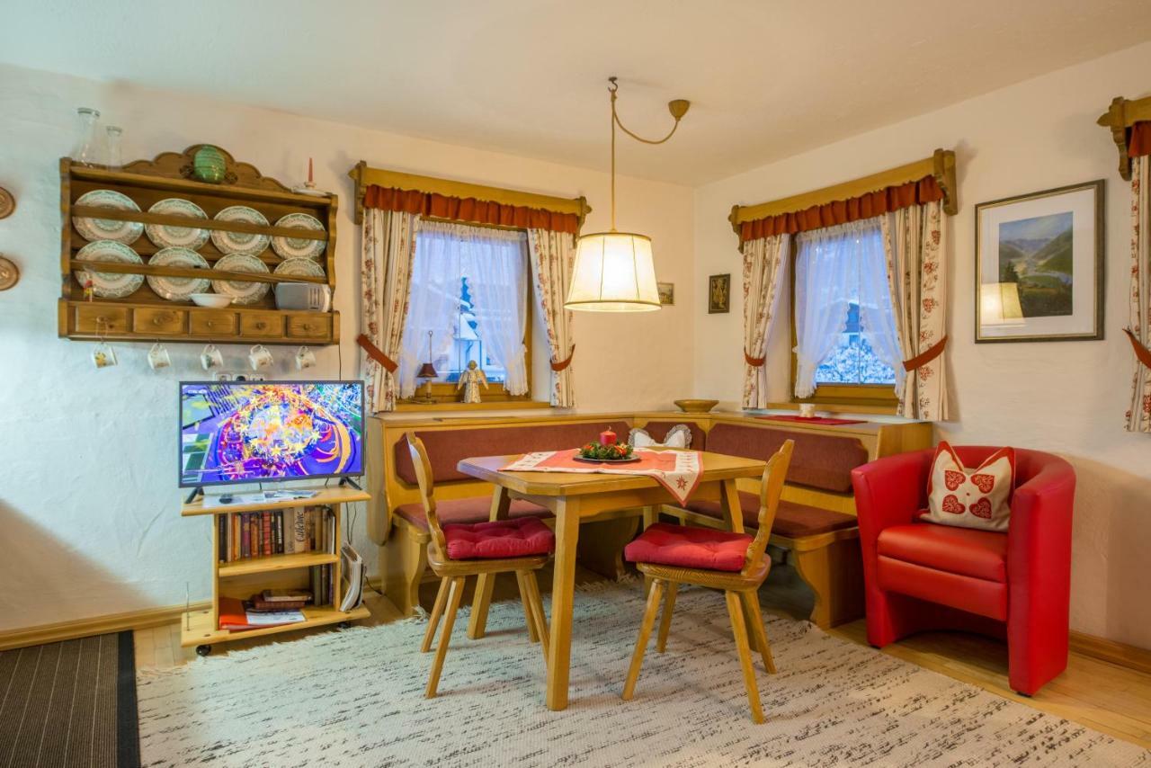Holzschnitzers Appartements Ehrwald Eksteriør billede
